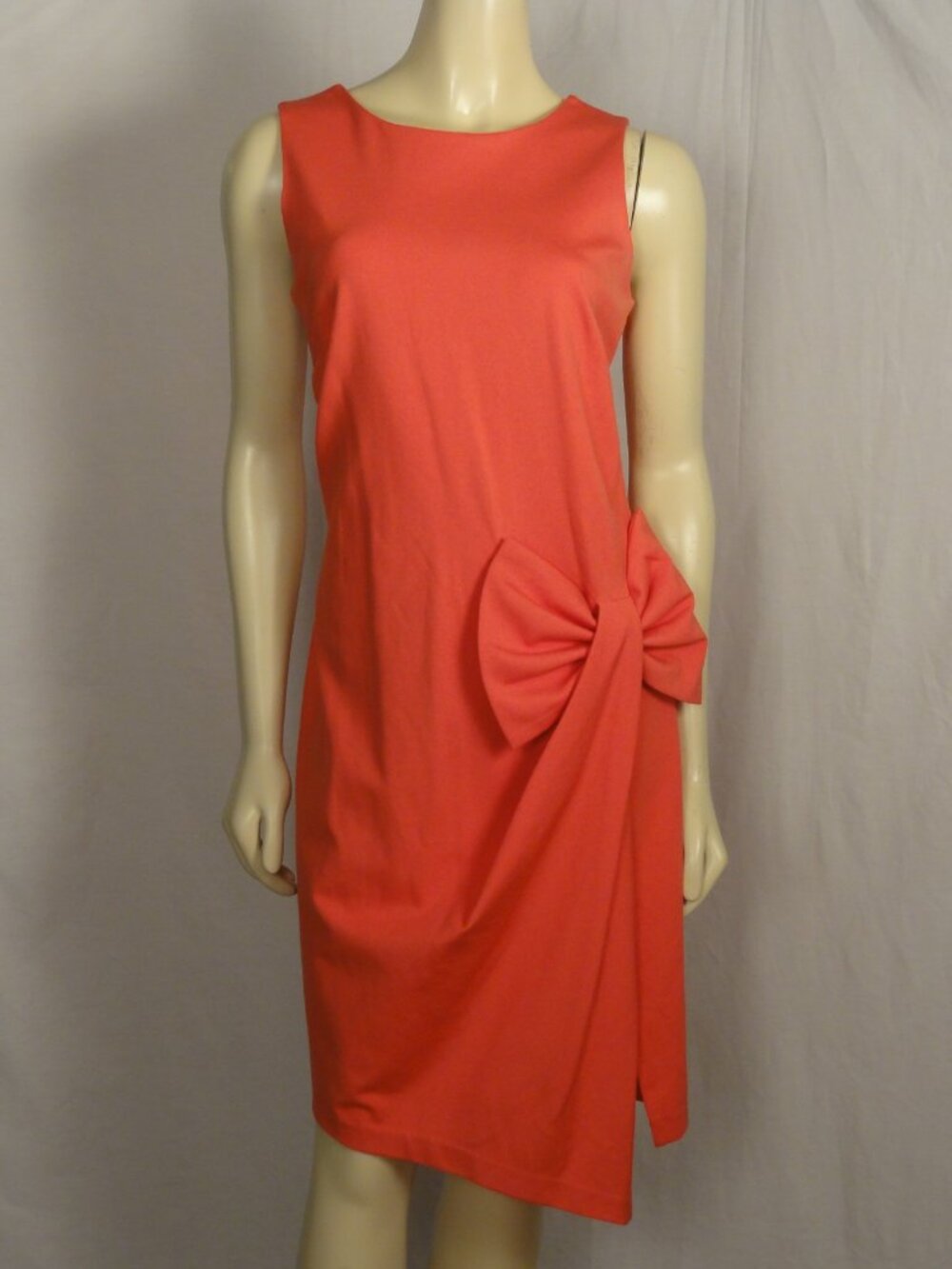 Katherine Barlay beautiful salmon sleeveless dress size 8